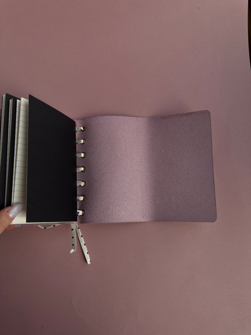 Dotted String | A6 Cow Trifold Leather Journal