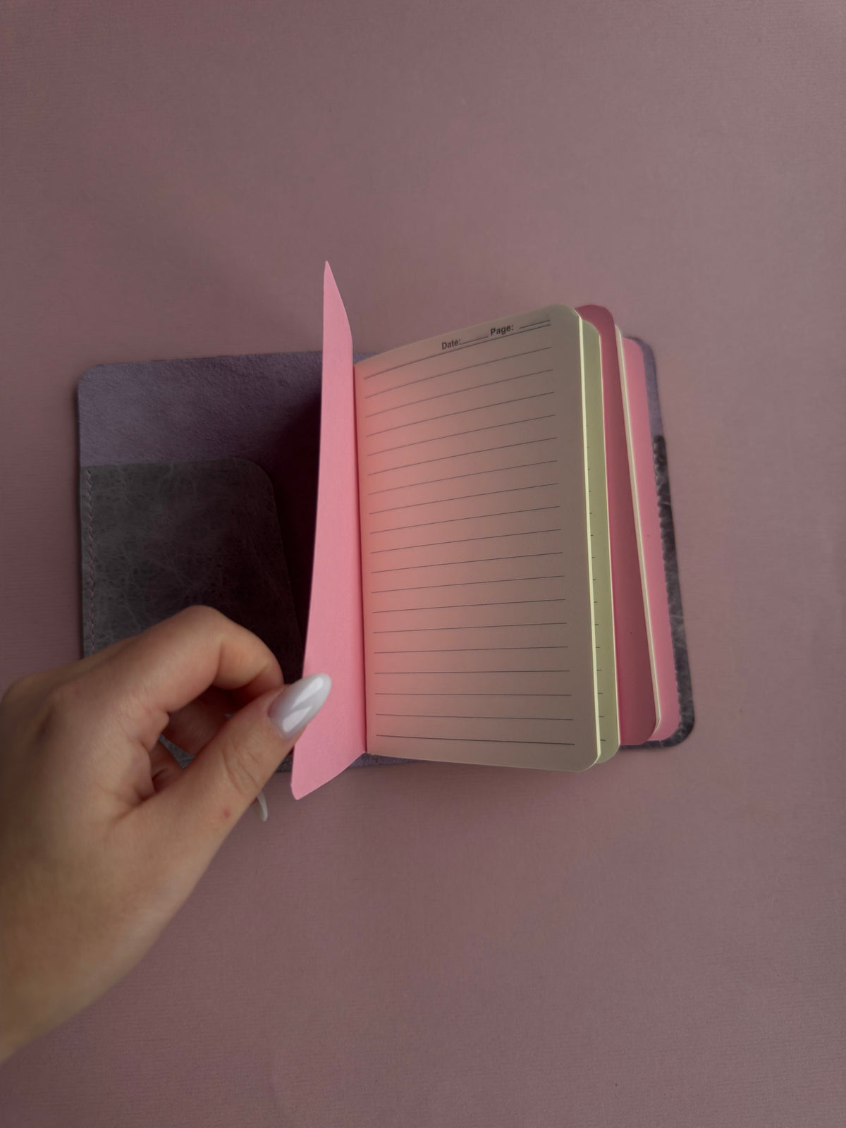 Intoxicating Lila Swan | A6 Bifold Cow Leather Journal