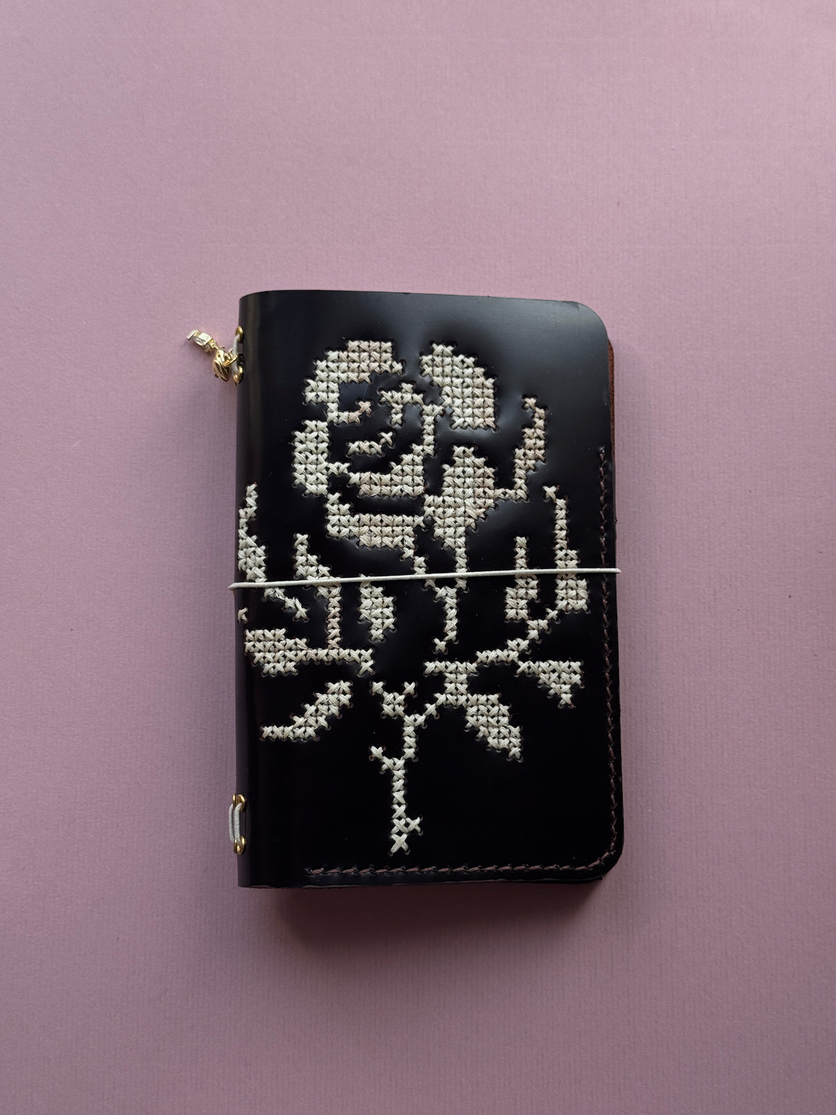 Rose Stitch | A6 Cow Bifold Leather Journal